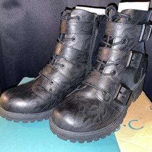 BRAND NEW B.O.C. Born Concept Buckle Boots